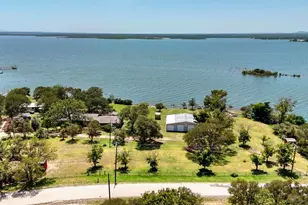 110 W Lakecrest Dr, Bluffton, TX 78607 - Photo 41