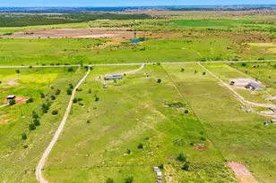 10751 Co Rd 210, Bertram, TX 78605 - Photo 35
