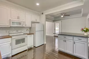1005 Bayley, Llano, TX 78643 - Photo 13