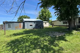 635 Village Loop, Tow, TX 78672 - Photo 13