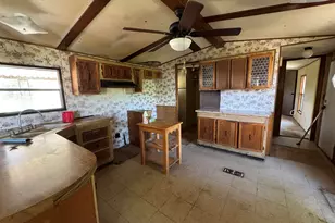 635 Village Loop, Tow, TX 78672 - Photo 7