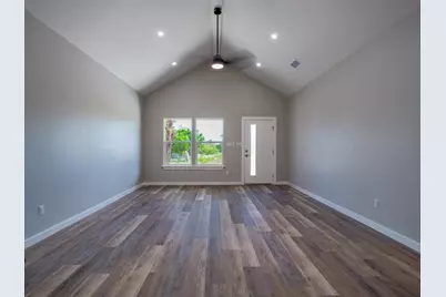 147 W Pine, Granite Shoals, TX 78654 - Photo 11