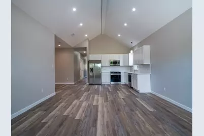 147 W Pine, Granite Shoals, TX 78654 - Photo 7