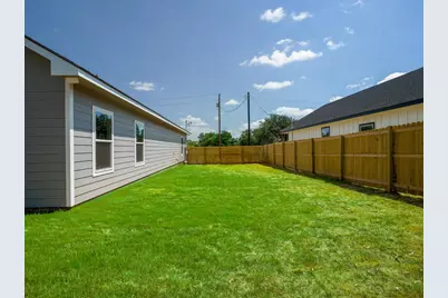 147 W Pine, Granite Shoals, TX 78654 - Photo 29