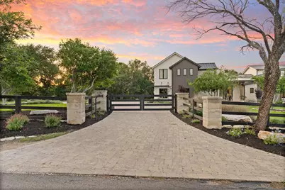 1011 The Trails Parkway, Horseshoe Bay, TX 78657 - Photo 1