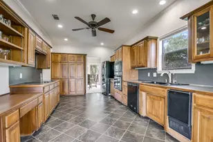 806 Fallow, Horseshoe Bay, TX 78657 - Photo 7