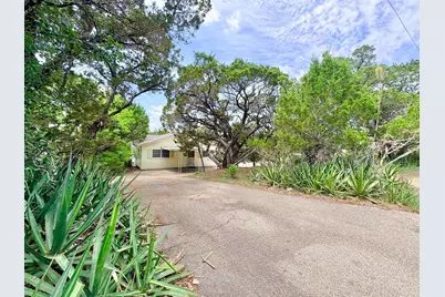 1115 Edgewater Drive, Spicewood, TX 78669 - Photo 5