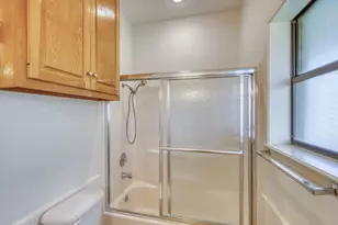 405 E Granite St, Llano, TX 78643 - Photo 25