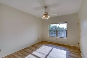 405 E Granite St, Llano, TX 78643 - Photo 19