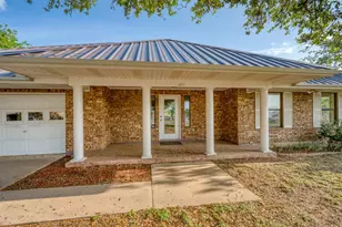 405 E Granite St, Llano, TX 78643 - Photo 5