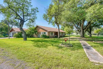 300 Redbird Street, Highland Haven, TX 78654 - Photo 7