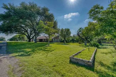 300 Redbird Street, Highland Haven, TX 78654 - Photo 5