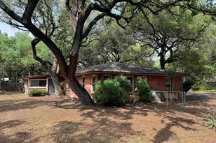 1104 Arbor Ln, Marble Falls, TX 78654 - Photo 5