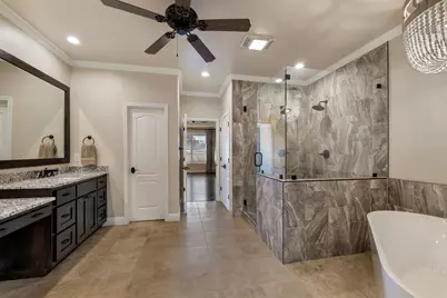 102 Voca, Horseshoe Bay, TX 78657 - Photo 13