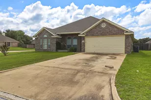 1932 Merlin Dr, Harker Heights, TX 76548 - Photo 5