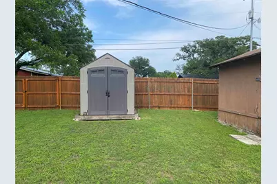 725 N West, Burnet, TX 78611 - Photo 21