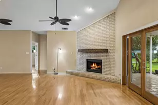 340 Columbine, Meadowlakes, TX 78654 - Photo 7