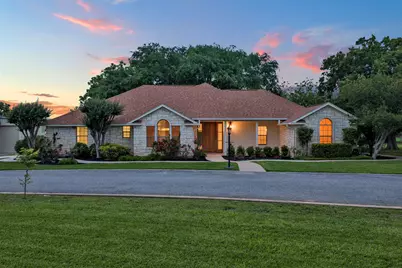 406 Ancient Oaks Dr, Marble Falls, TX 78654 - Photo 1