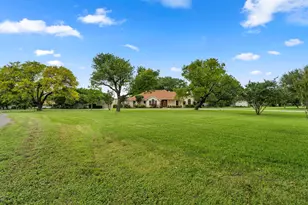 406 Ancient Oaks Dr, Marble Falls, TX 78654 - Photo 7