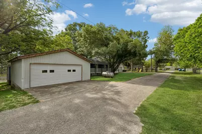 360 Shangrila Lane, New Braunfels, TX 78130 - Photo 11