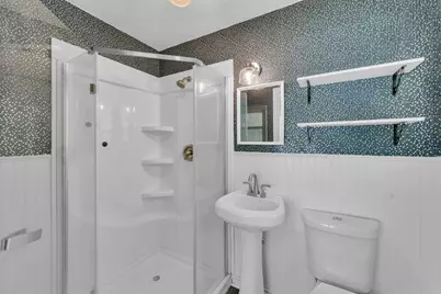209 E Live Oak St, Burnet, TX 78611 - Photo 11