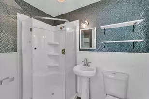 209 E Live Oak St, Burnet, TX 78611 - Photo 11