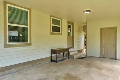 209 E Live Oak St, Burnet, TX 78611 - Photo 27