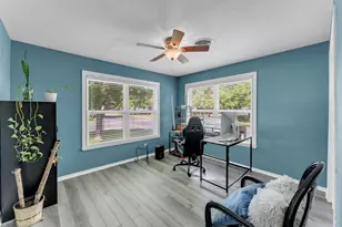 209 E Live Oak St, Burnet, TX 78611 - Photo 17