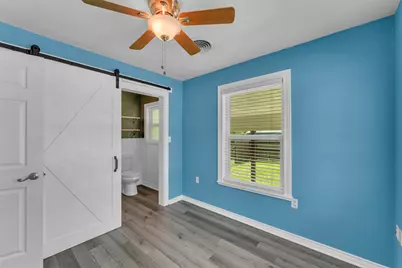 209 E Live Oak St, Burnet, TX 78611 - Photo 7
