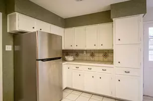303 Stewart St, Meadowlakes, TX 78654 - Photo 17