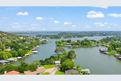 327 Mountain View Drive, Sunrise Beach, TX 78643 - Photo 35