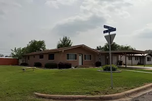 1306 E Wallace St, Llano, TX 78643 - Photo 25