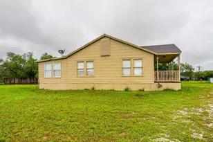3851 Hermosa Dr, Kingsland, TX 78639 - Photo 3