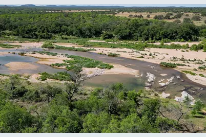 201A W Riverside Drive, Llano, TX 78643 - Photo 5