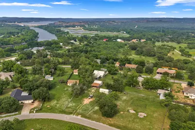 210 N River Oaks Drive, Burnet, TX 78611 - Photo 7