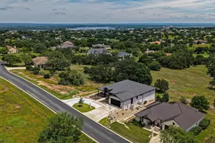 624 Broken Hills Dr, Horseshoe Bay, TX 78657 - Photo 35