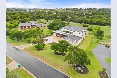 814 The Trails Pkwy Parkway, Horseshoe Bay, TX 78657 - Photo 25