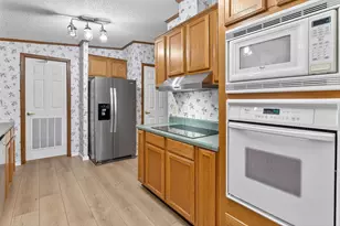 702 Liveoak, Kingsland, TX 78639 - Photo 17