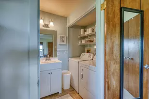 203 Mountain Top, Sunrise Beach, TX 78643 - Photo 17