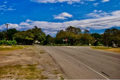 7908 County Road 404, Spicewood, TX 78669 - Photo 15