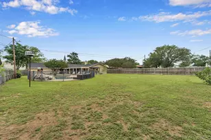 1303 Mission Hills Dr, Marble Falls, TX 78654 - Photo 33