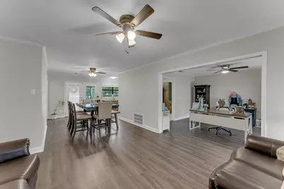 1303 Mission Hills Drive, Marble Falls, TX 78654 - Photo 5