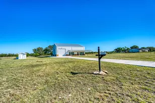 224 Blackbuck Rdg Dr, Lampasas, TX 76550 - Photo 7