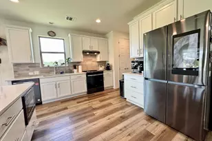 148 Nelson Pl, Meadowlakes, TX 78654 - Photo 3