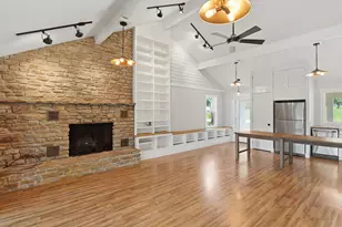 402 Laurel Ln, Burnet, TX 78611 - Photo 5