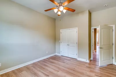 129 Hi Valley, Horseshoe Bay, TX 78657 - Photo 17