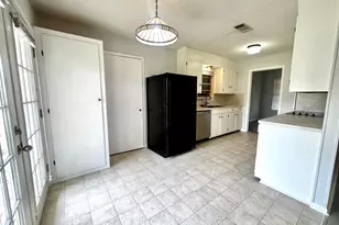 102 E Wallace St, Llano, TX 78643 - Photo 5