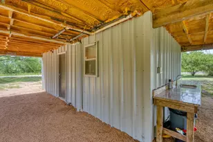 2433 Co Rd 102, Llano, TX 78643 - Photo 9