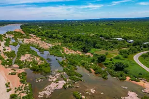 2433 Co Rd 102, Llano, TX 78643 - Photo 39