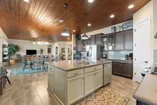 207 Emeralds Dr, Burnet, TX 78611 - Photo 17